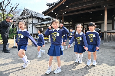 本願寺遠足(きりん組)